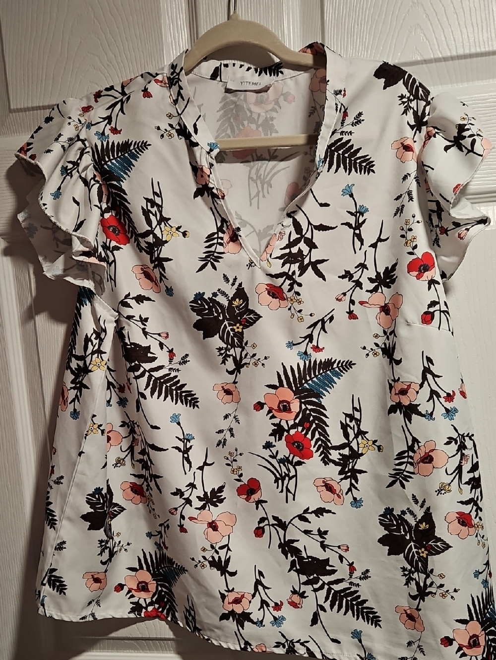 Floral V-Neck Ruffle-Sleeve Blouse in White